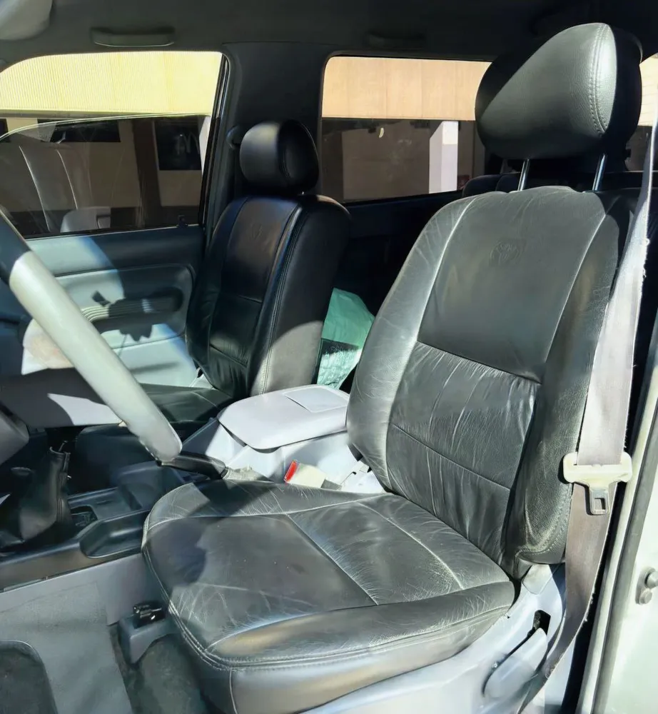 Off-Road Toyota Land Cruiser Prado Merú 2008 en Caracas — foto 14