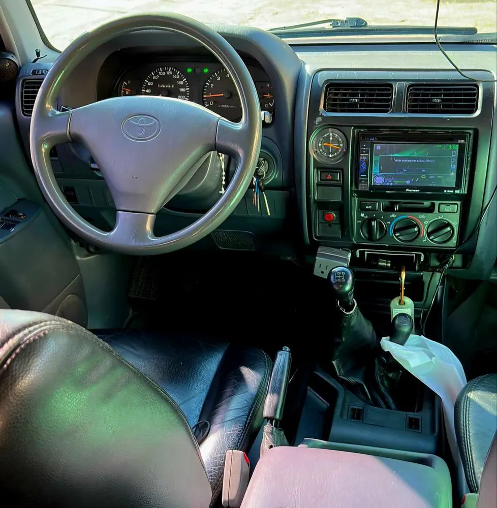 Off-Road Toyota Land Cruiser Prado Merú 2008 en Caracas — foto 15