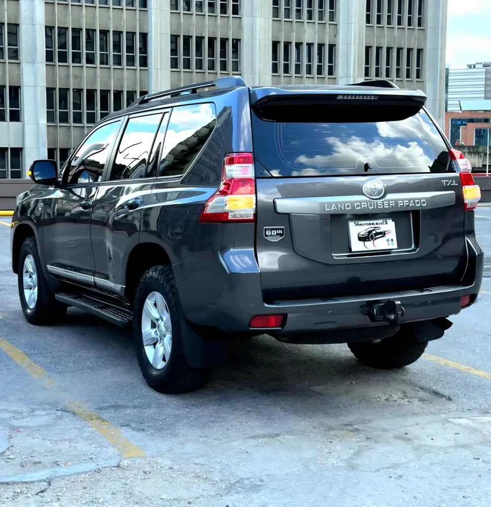 SUV Toyota Land Cruiser Prado TX.L 2015 en Caracas — foto 9