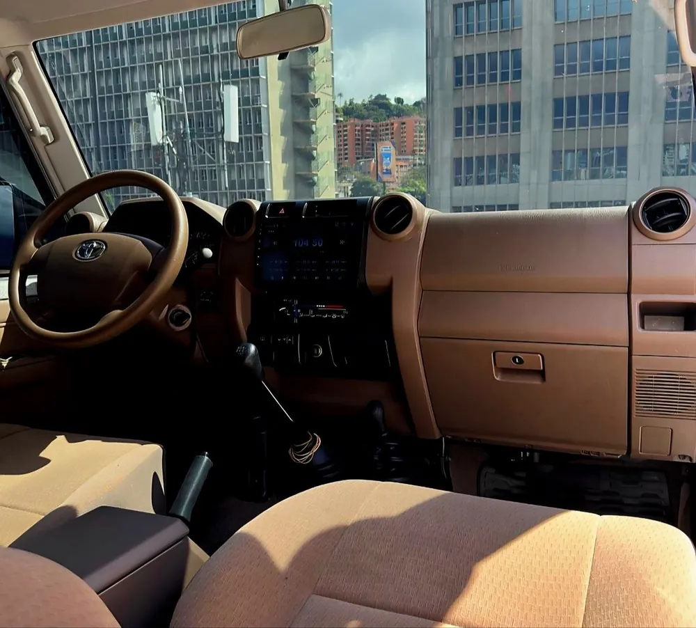 Off-Road Toyota Land Cruiser Machito LX 2023 en Caracas — foto 15