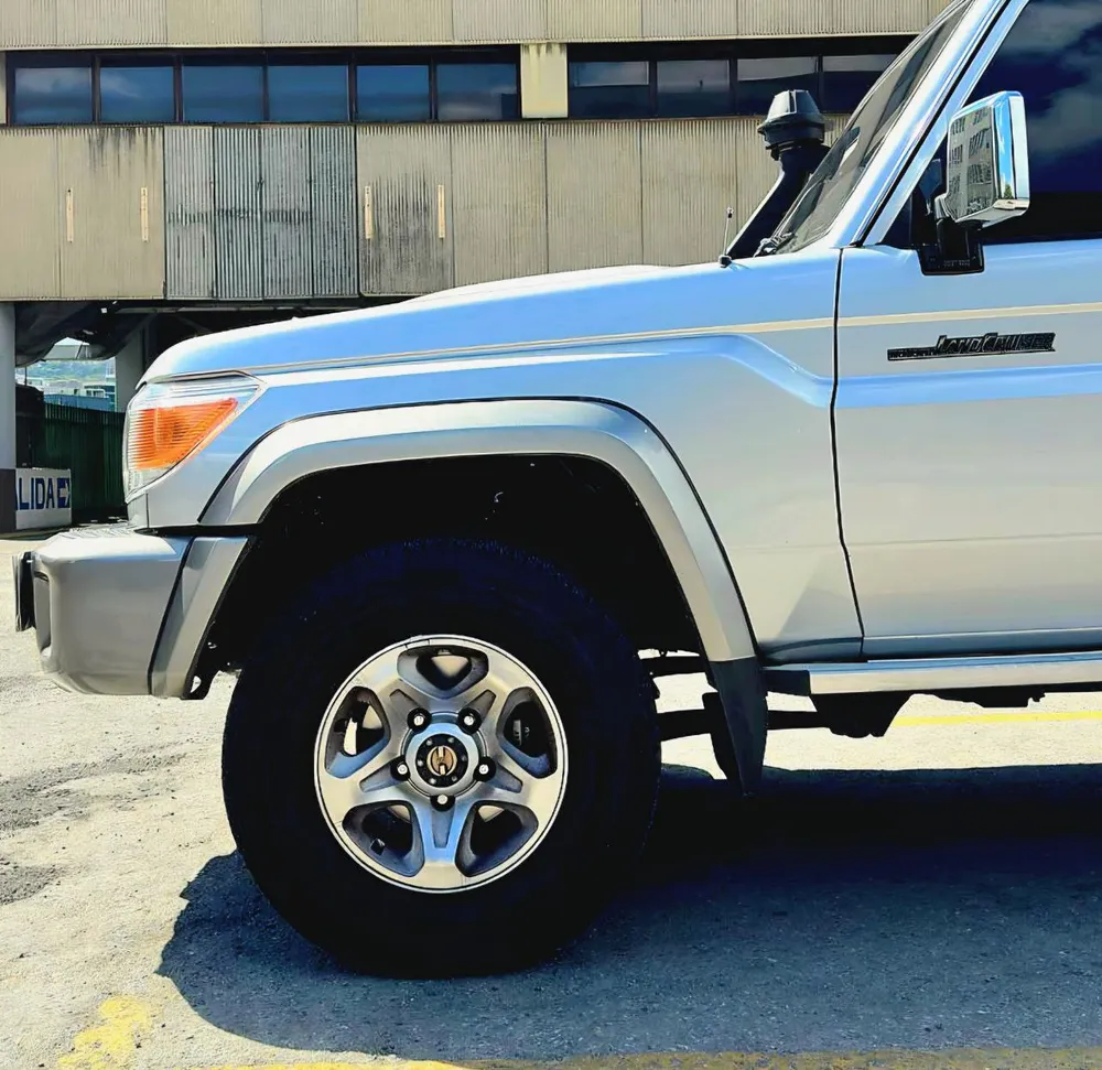 Off-Road Toyota Land Cruiser Machito LX 2023 en Caracas — foto 10
