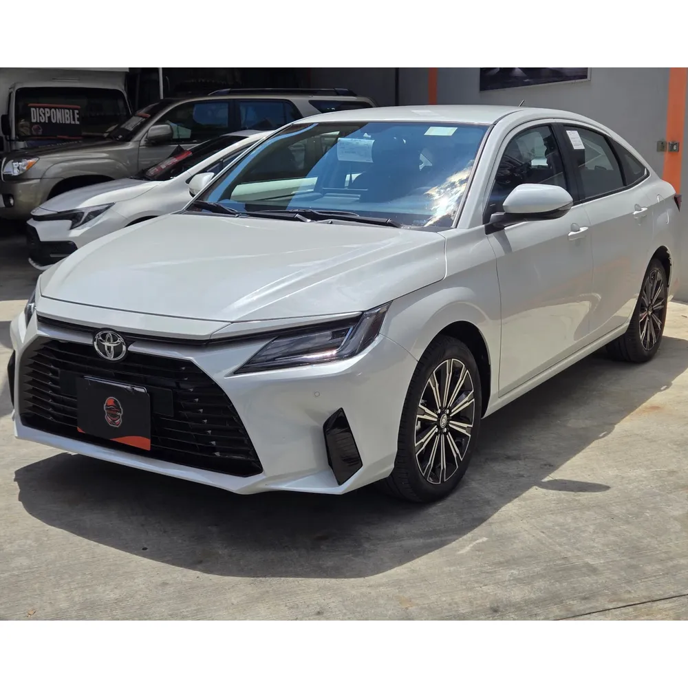Sedã Toyota Yaris E 2025 en Caracas — foto 9
