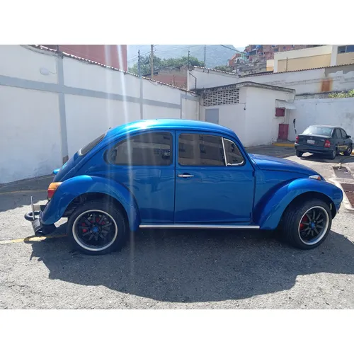 Hatchback Volkswagen Super Escarabajo 1971 en Maiquetía — foto 4