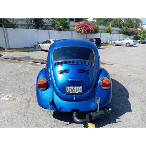 Hatchback Volkswagen Super Escarabajo 1971 en Maiquetía — foto 6