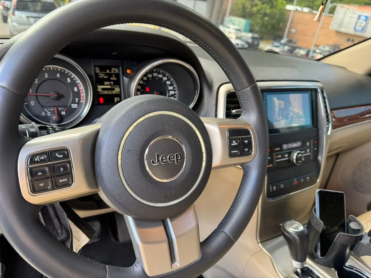 Camioneta Jeep Grand Cherokee 2011 en Caracas — foto 10