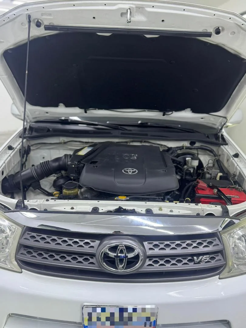 Camioneta Toyota Fortuner 2011 en Caracas — foto 9