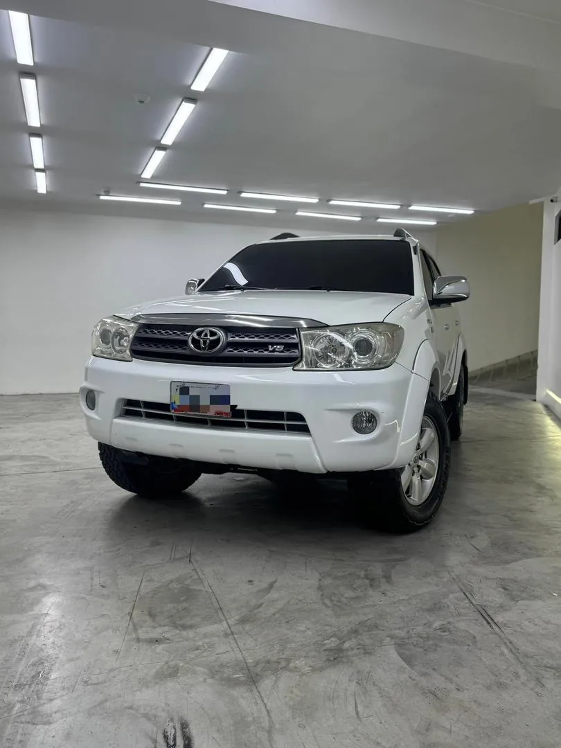 Camioneta Toyota Fortuner 2011 en Caracas — foto 8