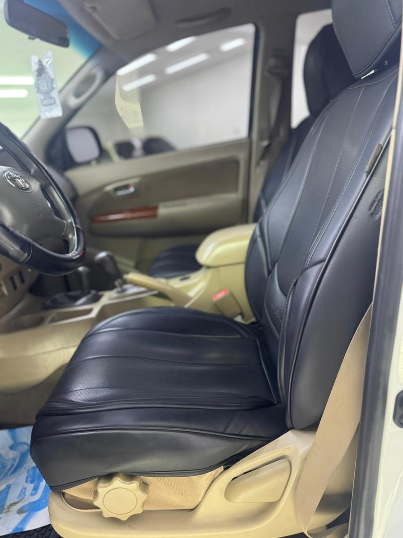 Caminhonete Toyota Fortuner 2011 en Caracas