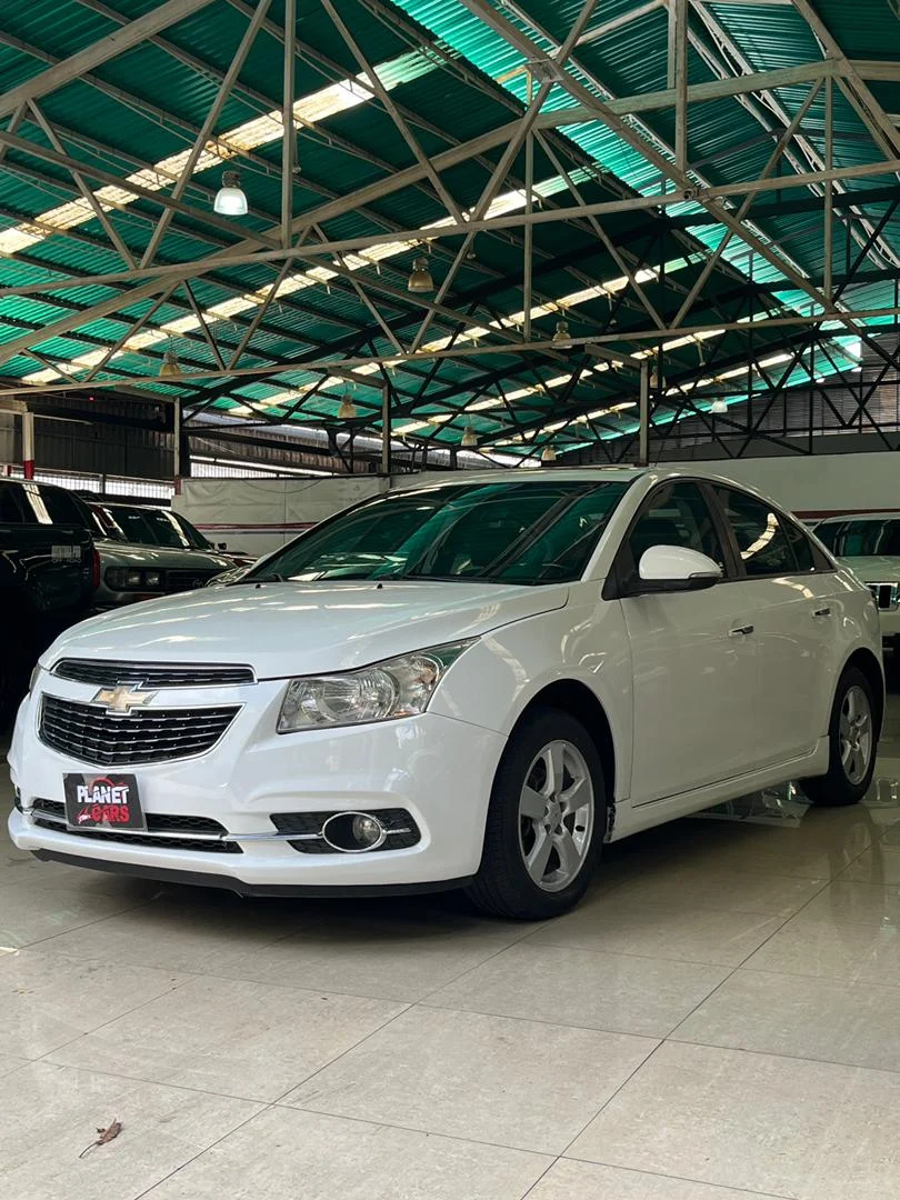 Carro Chevrolet Cruze 2015 en Caracas — foto 3
