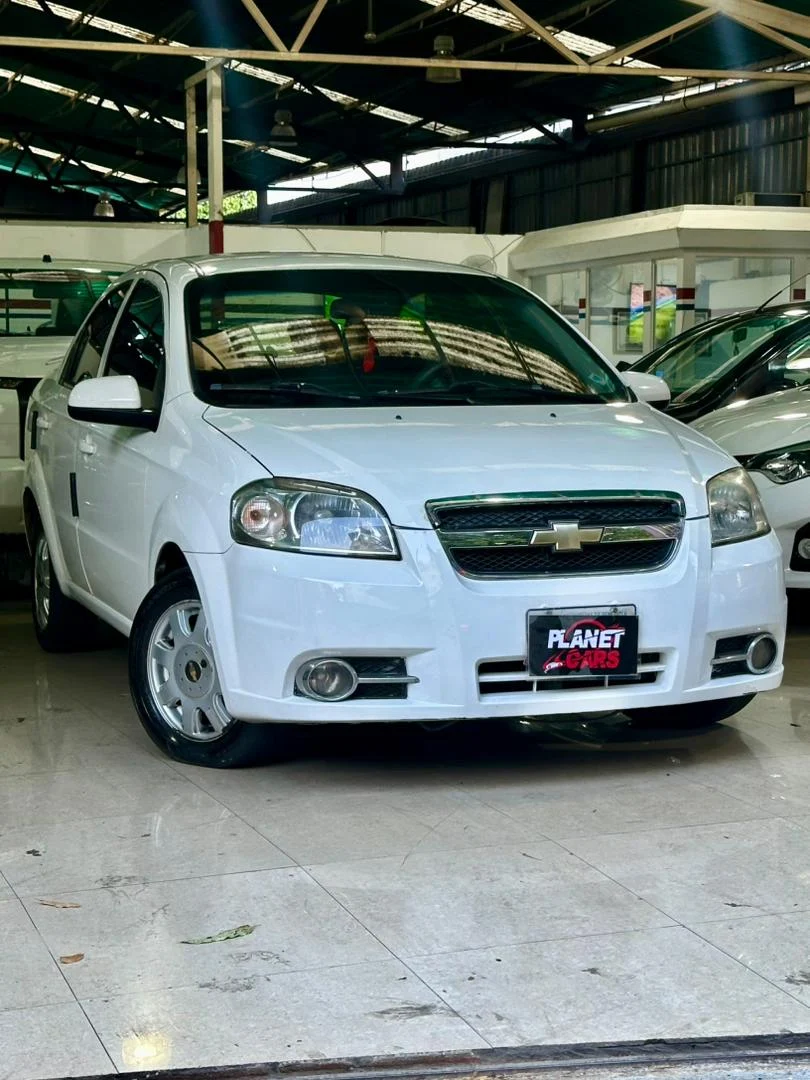 Carro Chevrolet Aveo 2013 en Caracas