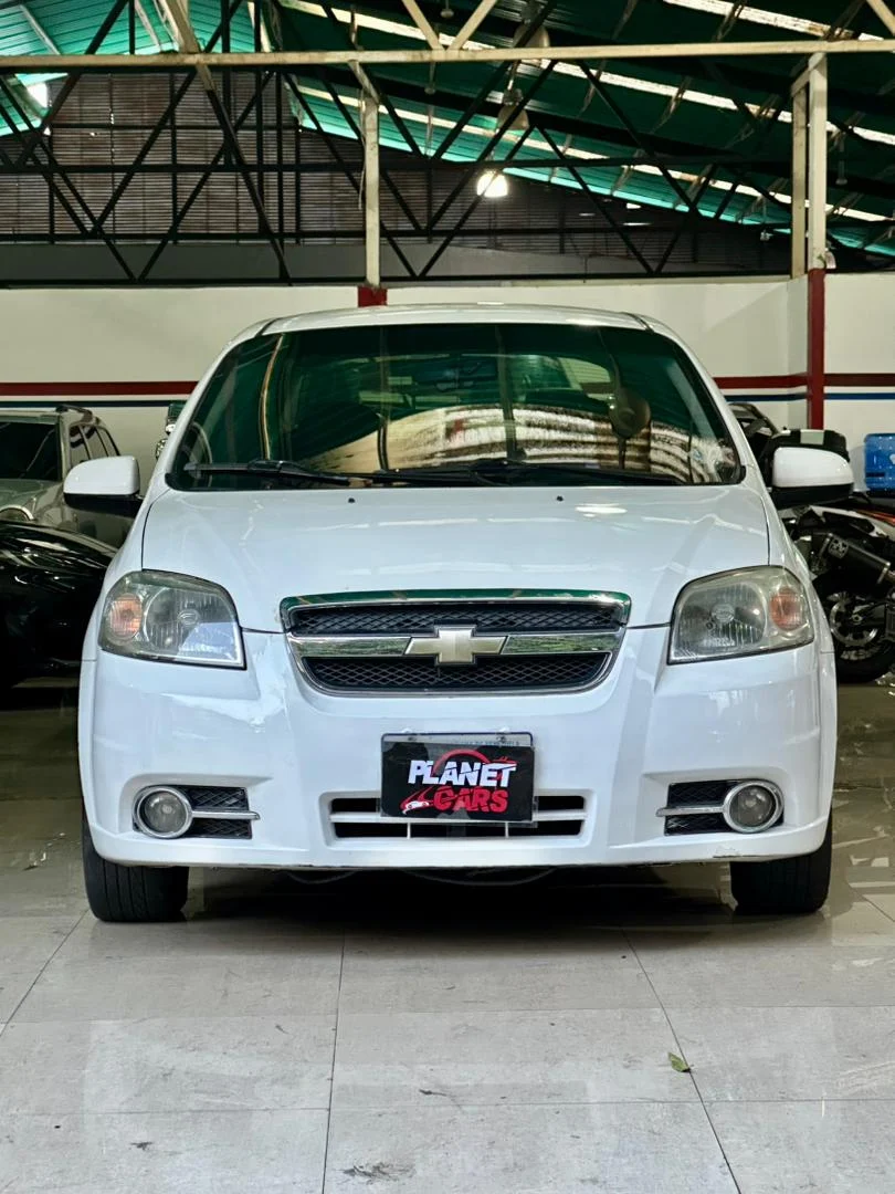 Carro Chevrolet Aveo 2013 en Caracas — foto 2