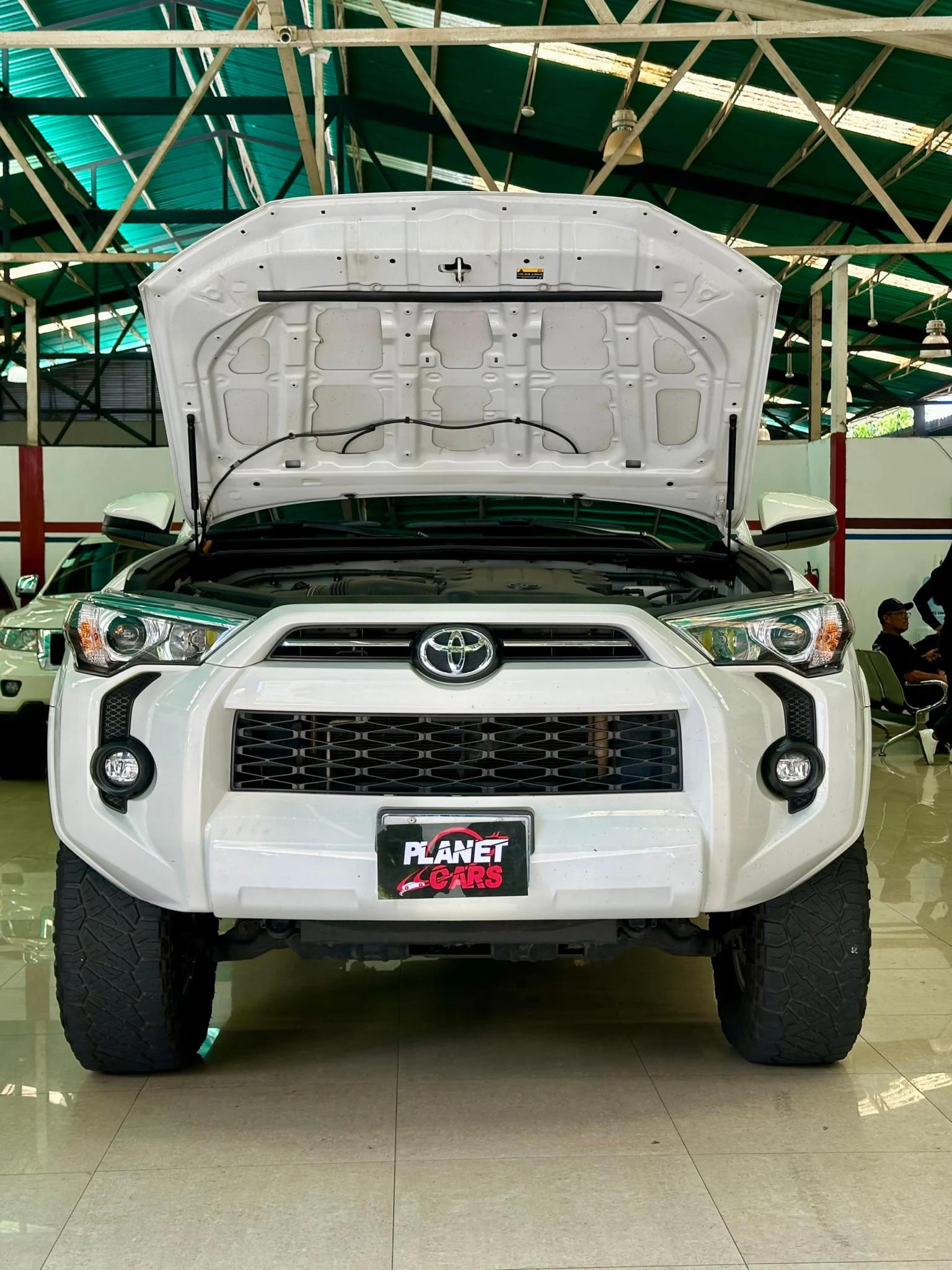 Caminhonete Toyota 4Runner SR5 2024 en Caracas — foto 4