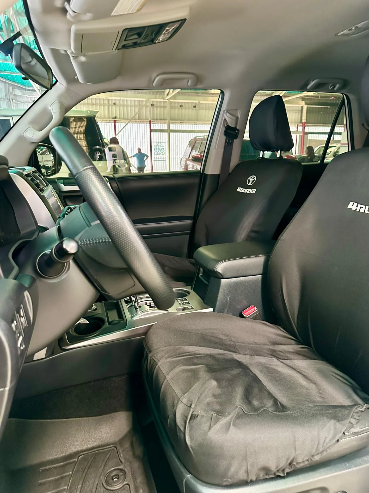 Caminhonete Toyota 4Runner SR5 2024 en Caracas — foto 6
