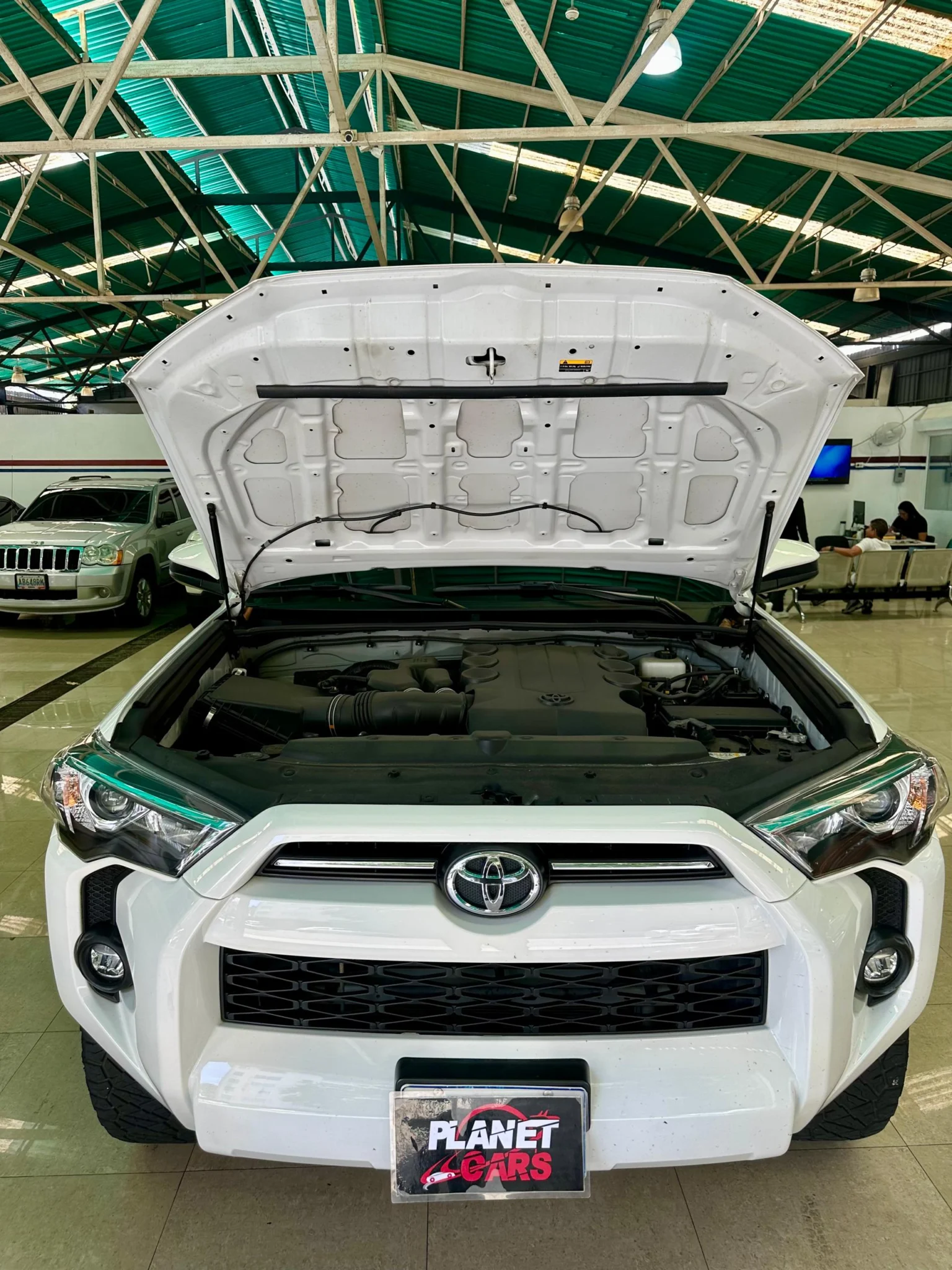 Caminhonete Toyota 4Runner SR5 2024 en Caracas — foto 5