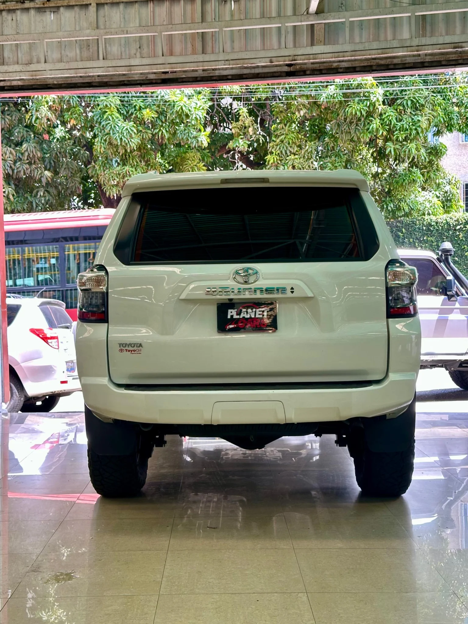 Caminhonete Toyota 4Runner SR5 2024 en Caracas — foto 13