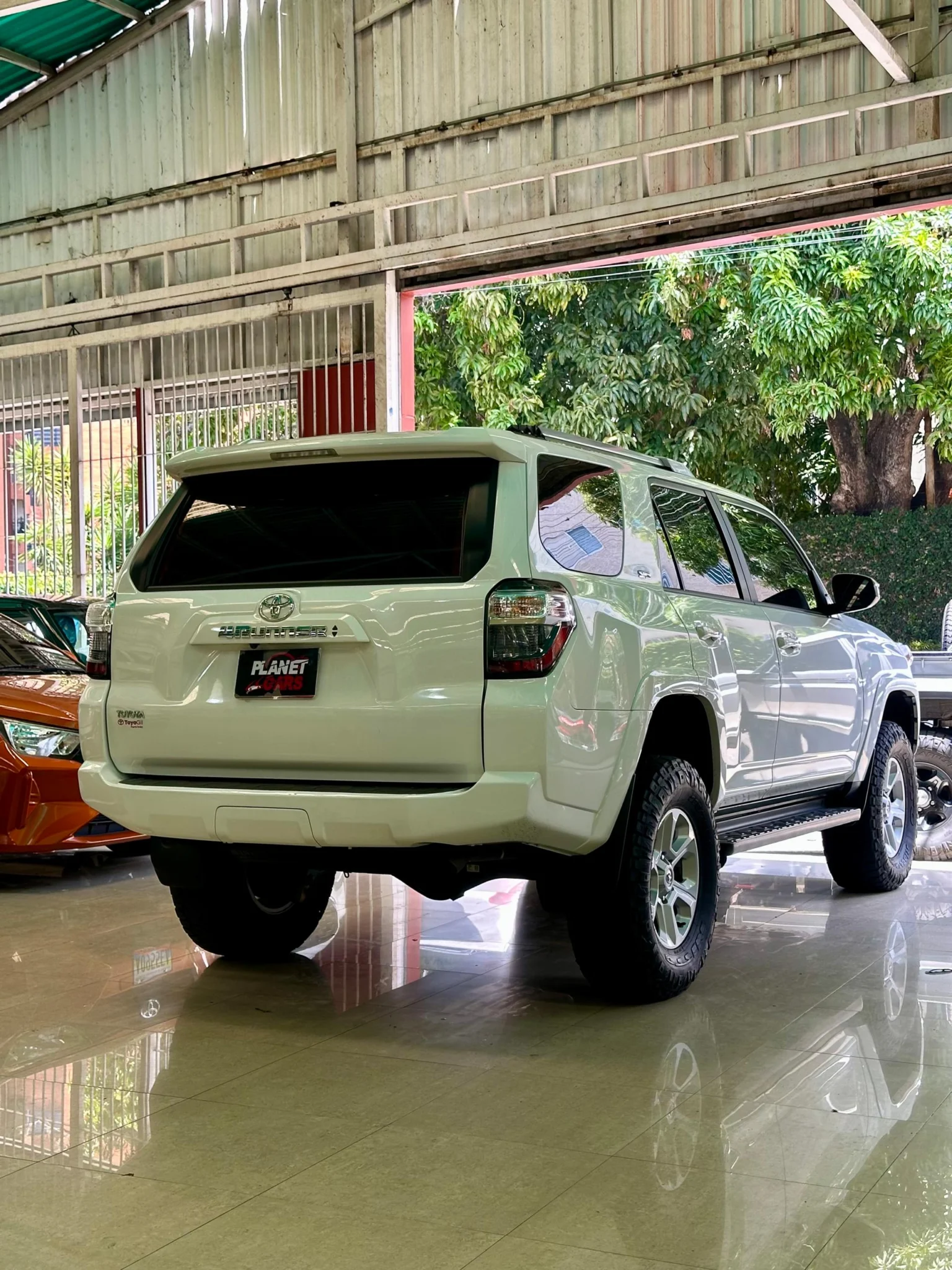 Caminhonete Toyota 4Runner SR5 2024 en Caracas — foto 12