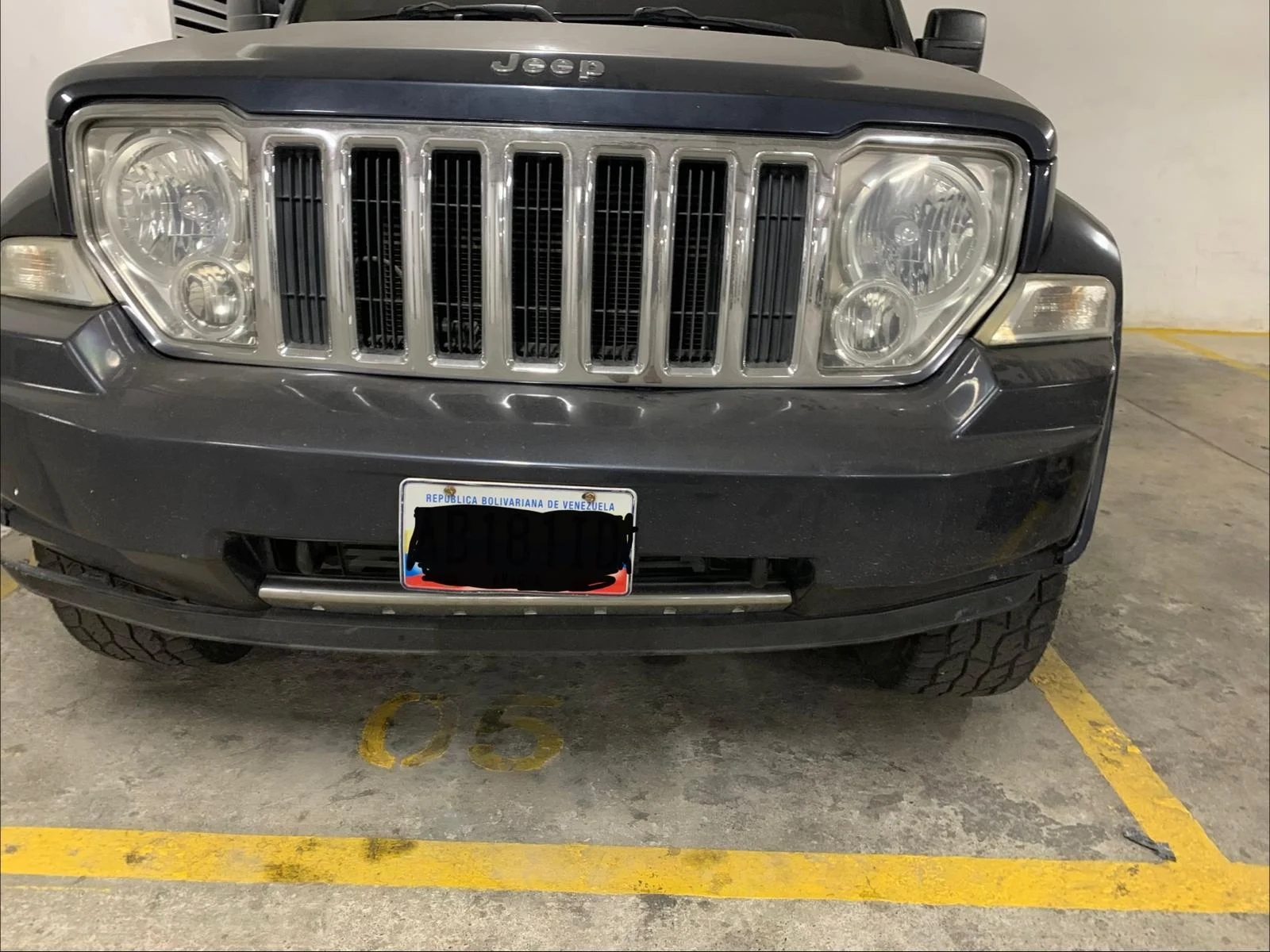 Caminhonete Jeep Cherokee Limited KK 2011 en Caracas — foto 3