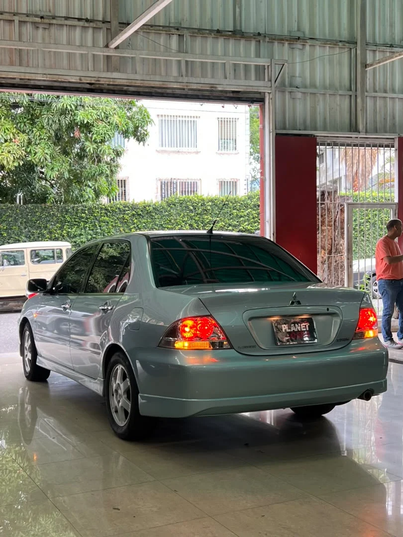 Carro Mitsubishi Touring 2013 en Caracas — foto 6