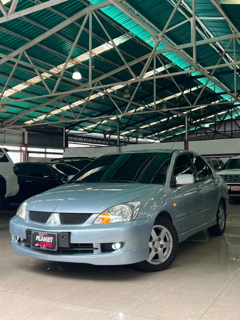 Carro Mitsubishi Touring 2013 en Caracas — foto 2