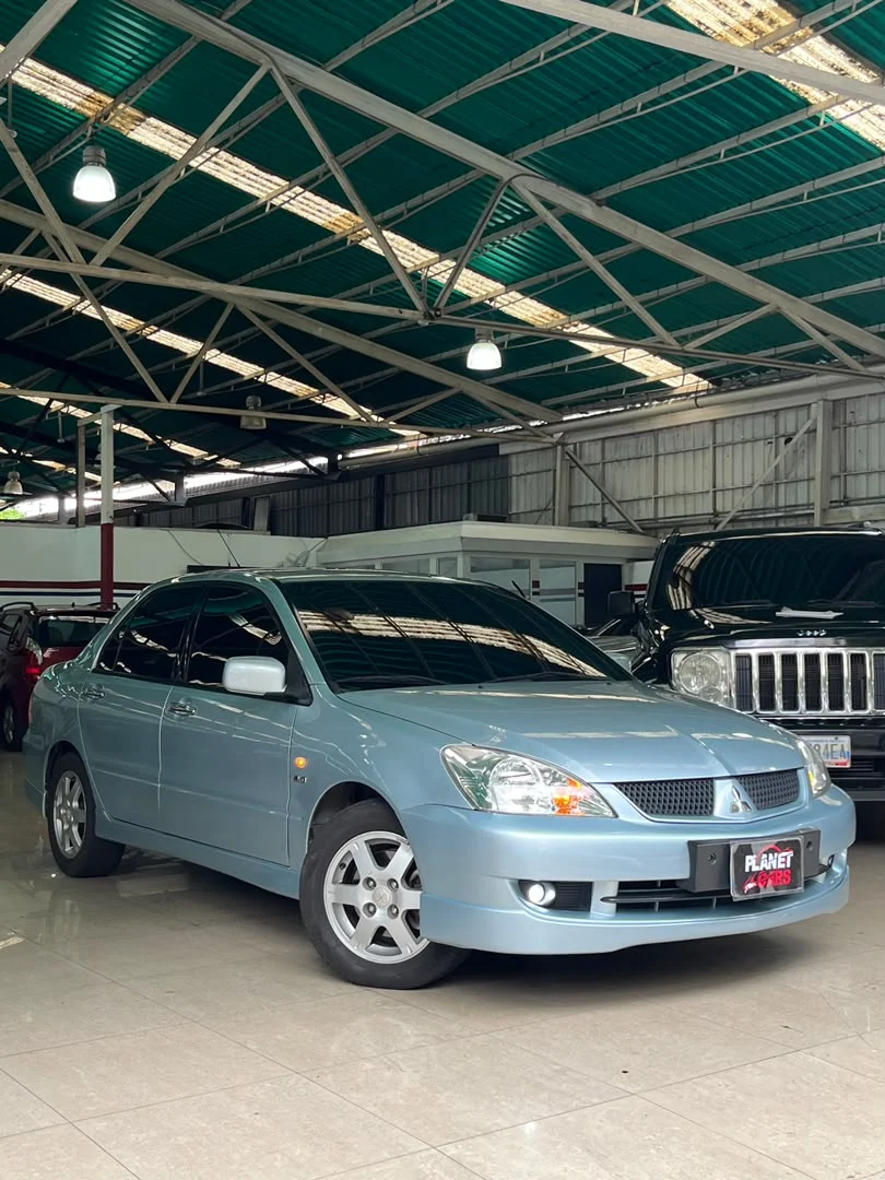 Carro Mitsubishi Touring 2013 en Caracas