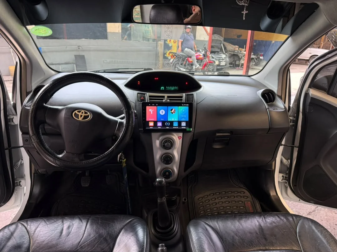 Carro Toyota Yaris 2006 en Caracas — foto 14