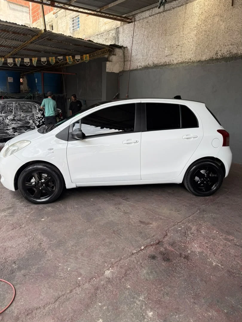 Carro Toyota Yaris 2006 en Caracas — foto 3