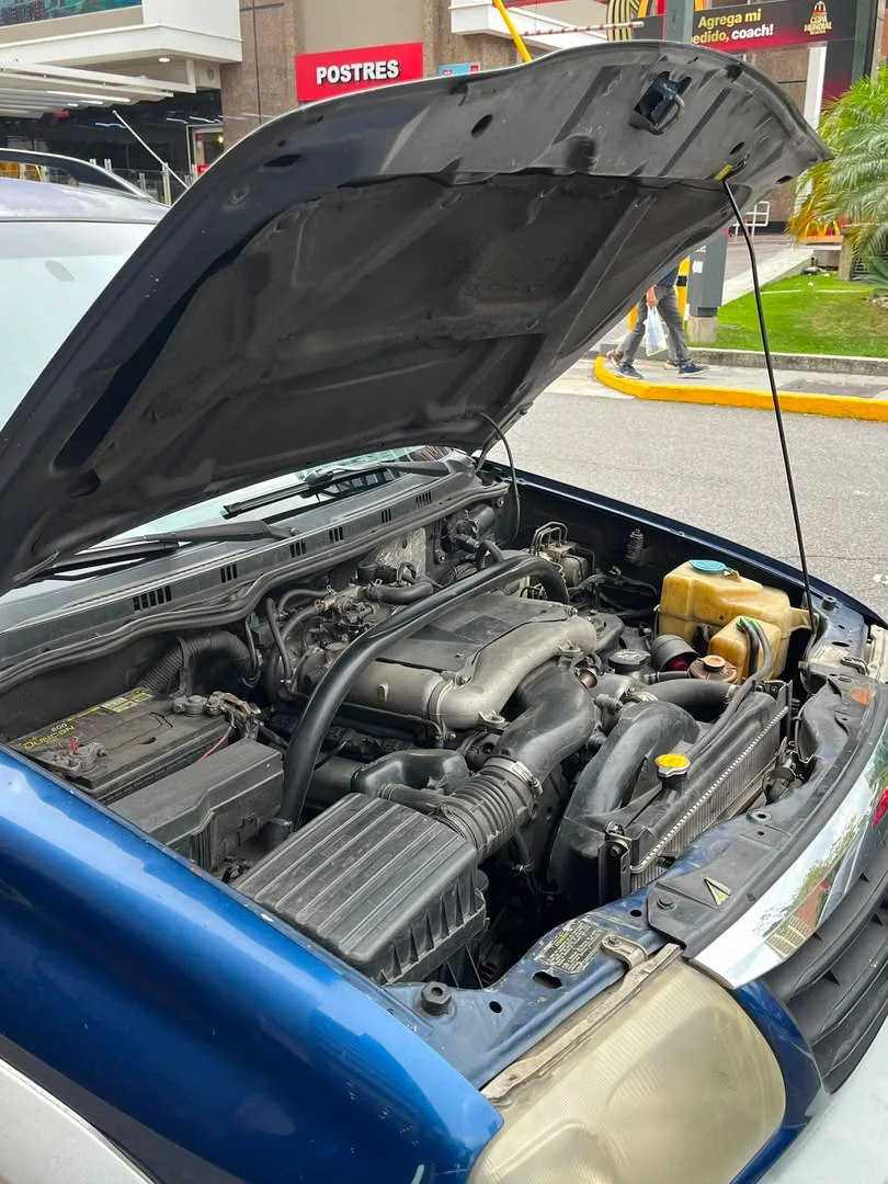Camioneta Chevrolet Grand vitara 2006 en Caracas — foto 2