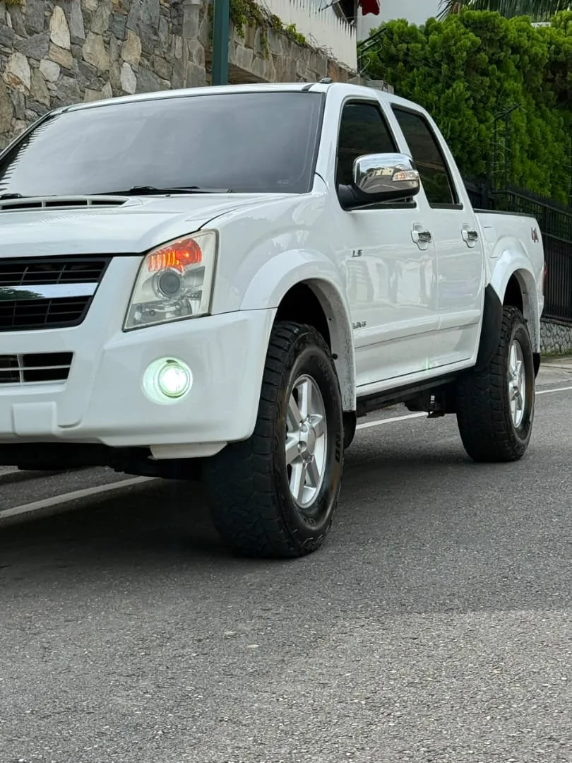 Camioneta Chevrolet LUV D-MAX 2012 A en Libertador — foto 2