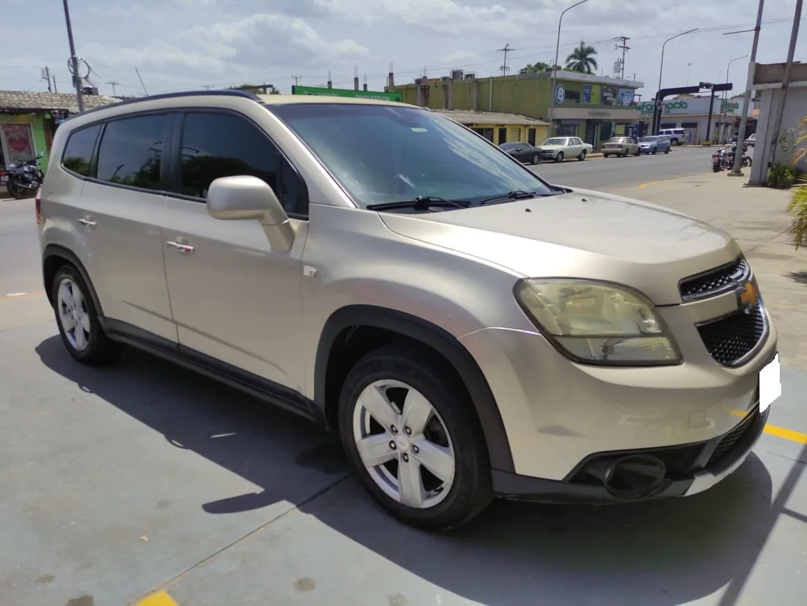 Wagon Chevrolet Orlando 2013 2.4 L en Cabimas