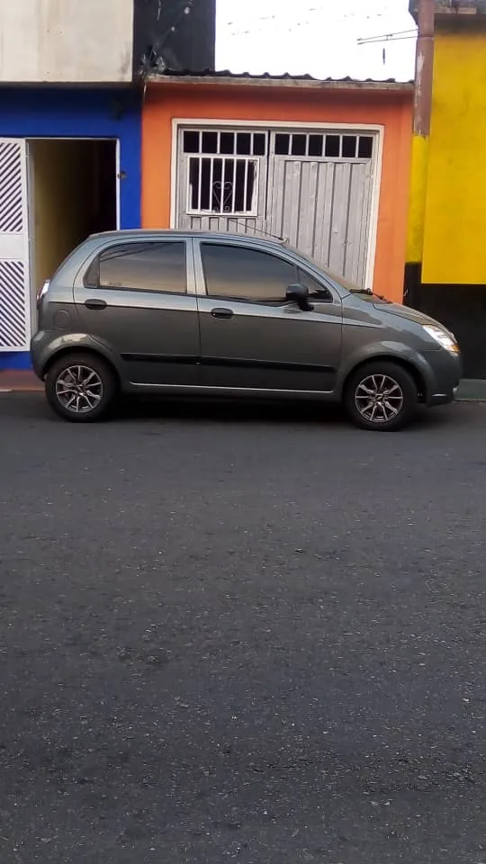 Sedán Chevrolet Spark 2011 Go en Rubio