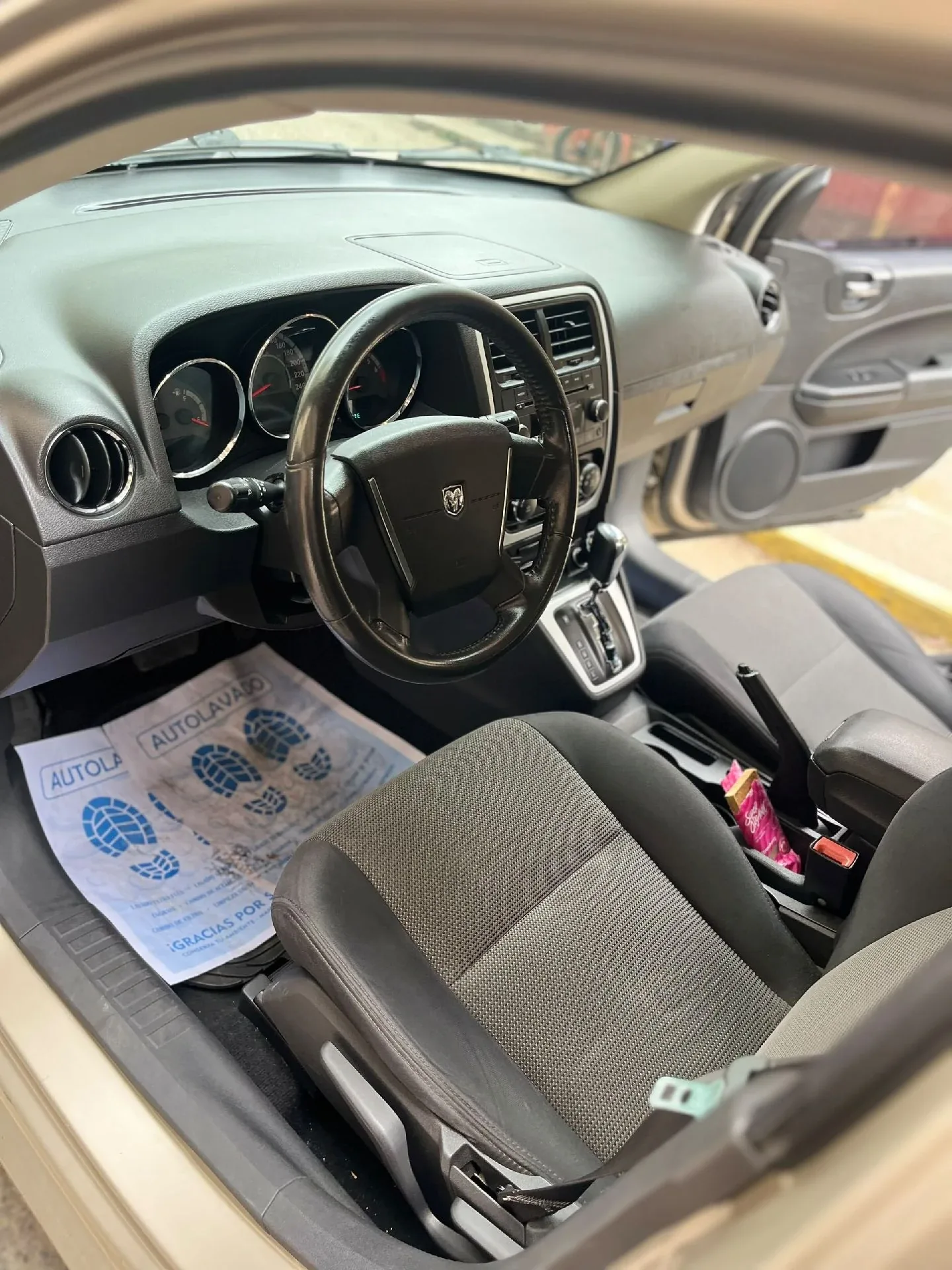 Sedán Dodge Caliber 2020 LE en Caracas — foto 7