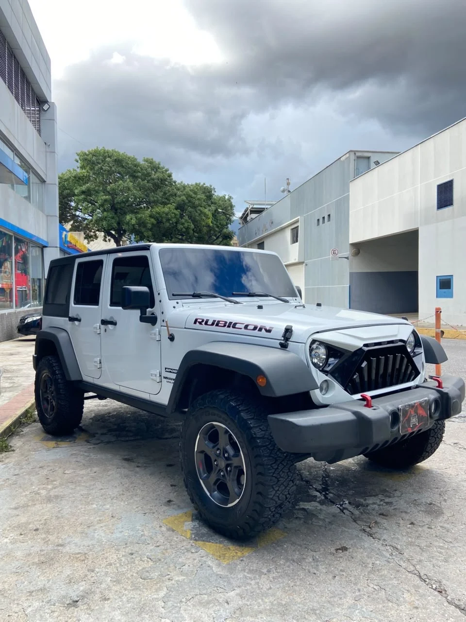 Caminhonete Jeep Gladiator Rubicon 2015 en Caracas — foto 2