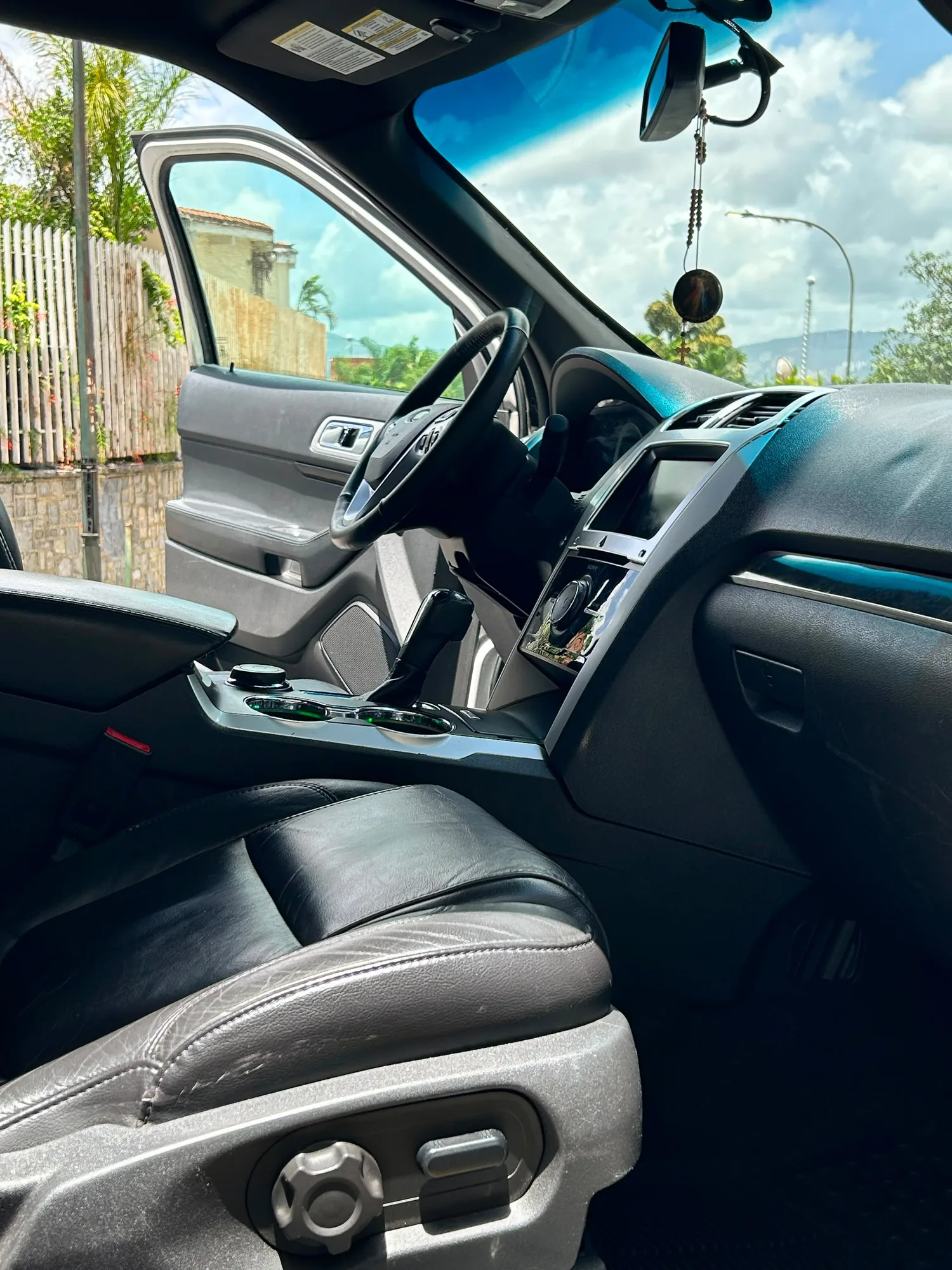 Camioneta Ford Explorer Limited 2014 A en Libertador — foto 9