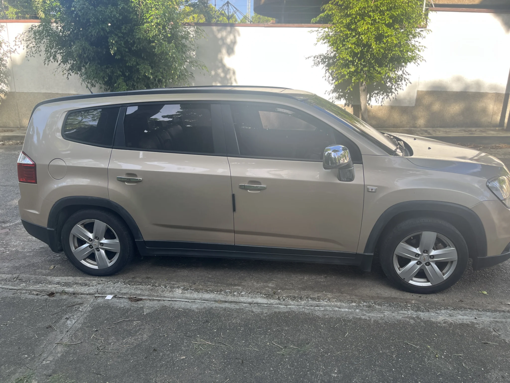 SUV Chevrolet Orlando 2013 en Caracas — foto 8