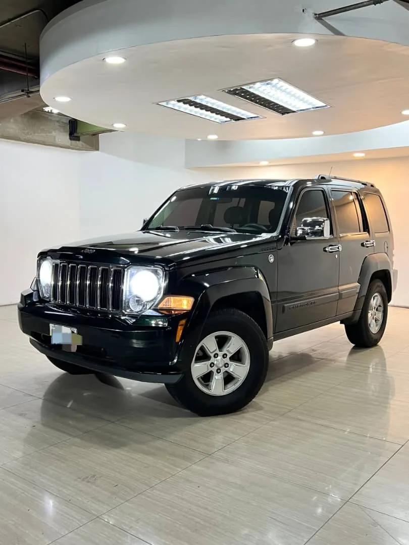 Camioneta Jeep Cherokee kk 2012 A en Libertador — foto 2