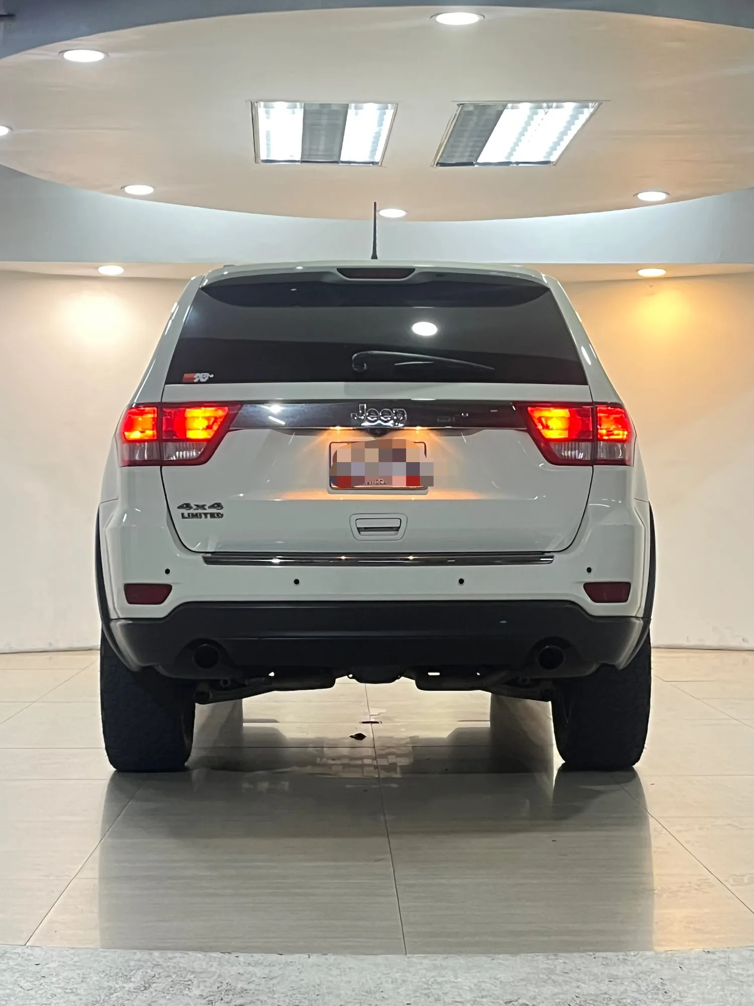 Camioneta Jeep Cherokee Limited KK 2012 Grand en Libertador — foto 4