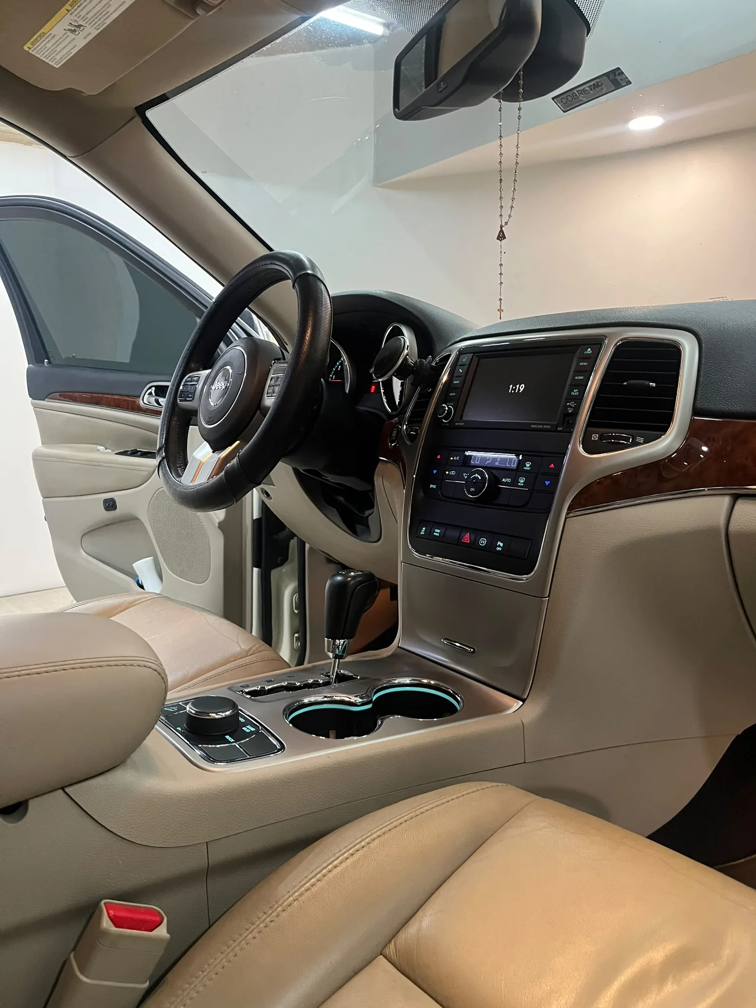Camioneta Jeep Cherokee Limited KK 2012 Grand en Libertador — foto 6