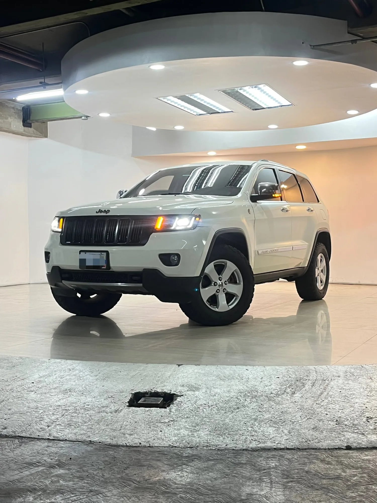 Camioneta Jeep Cherokee Limited KK 2012 Grand en Libertador — foto 8