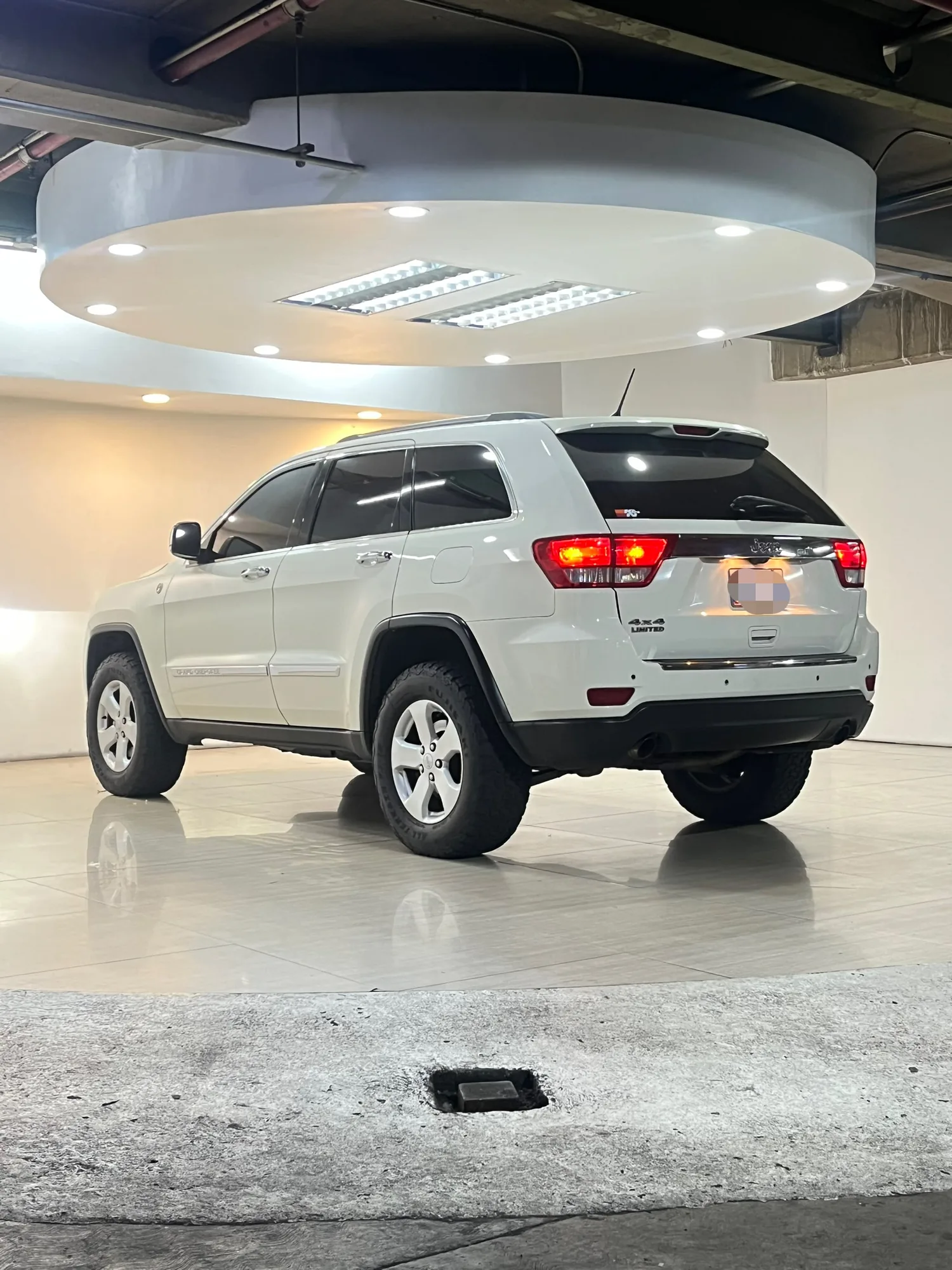 Camioneta Jeep Cherokee Limited KK 2012 Grand en Libertador — foto 9