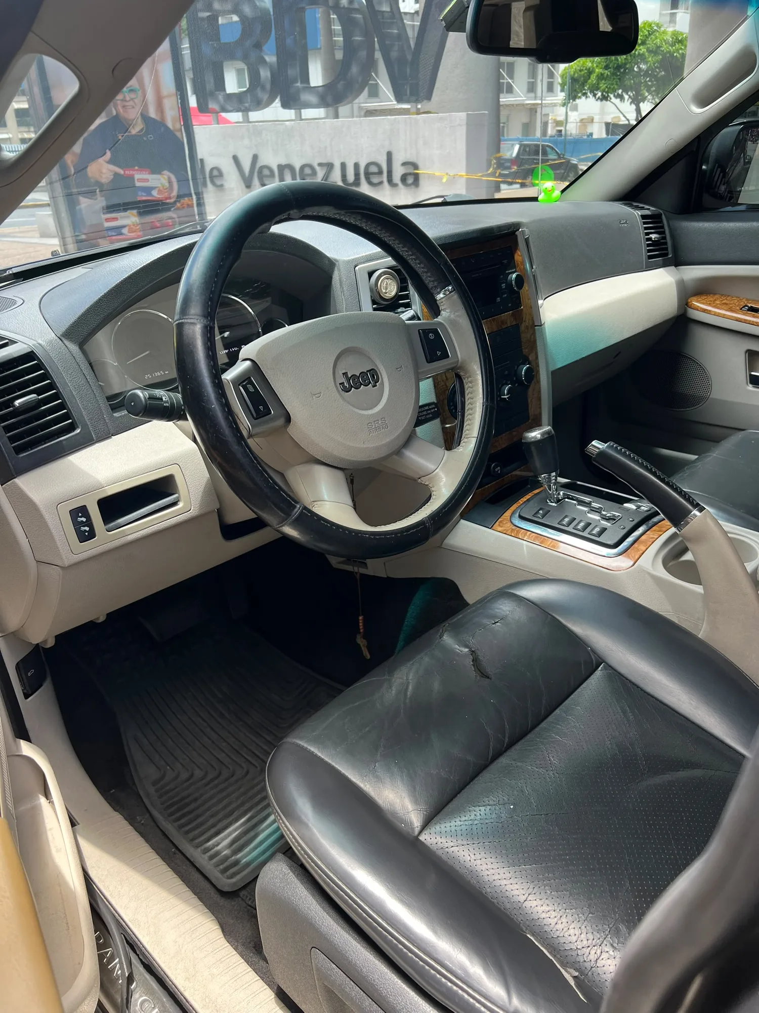 Camioneta Jeep Grand Cherokee 2008 en Caracas — foto 3