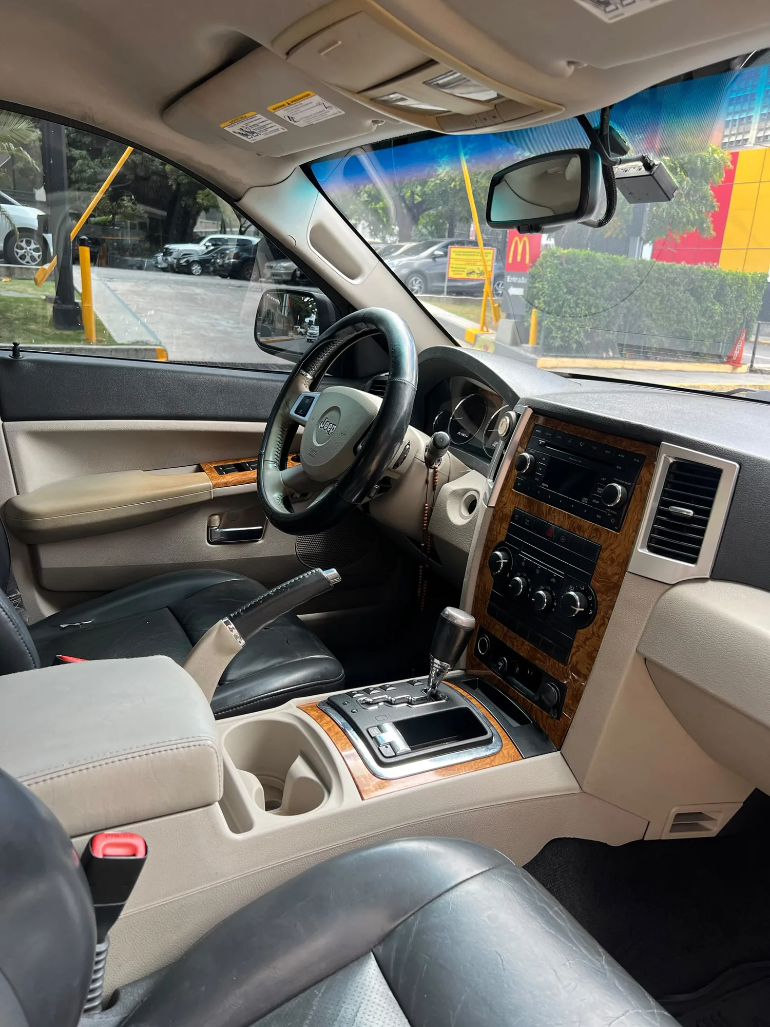 Camioneta Jeep Grand Cherokee 2008 en Caracas — foto 5