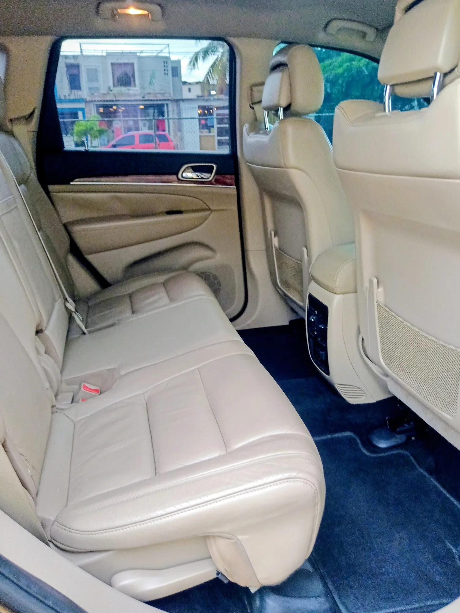 Camioneta Jeep Grand Cherokee 4G 2011 Sport wagon en Barcelona — foto 5