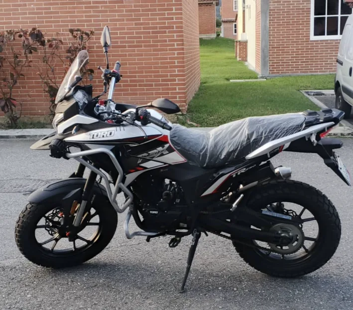 Moto Kawasaki Terix 2026 en Guatire — foto 3