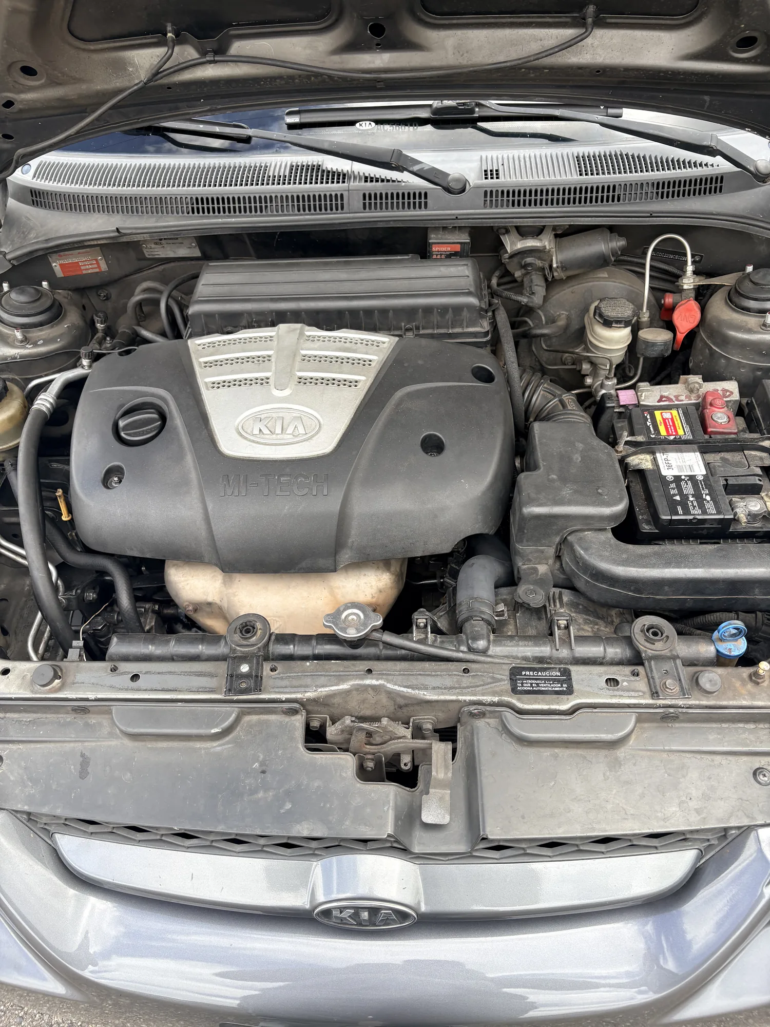 Sedán Kia Rio 2012 Stylus en San Antonio de Los Altos — foto 11