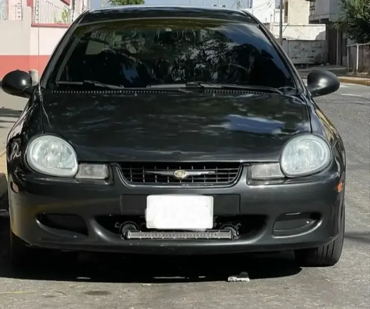 Sedán Mitsubishi L200 2001 en Valencia
