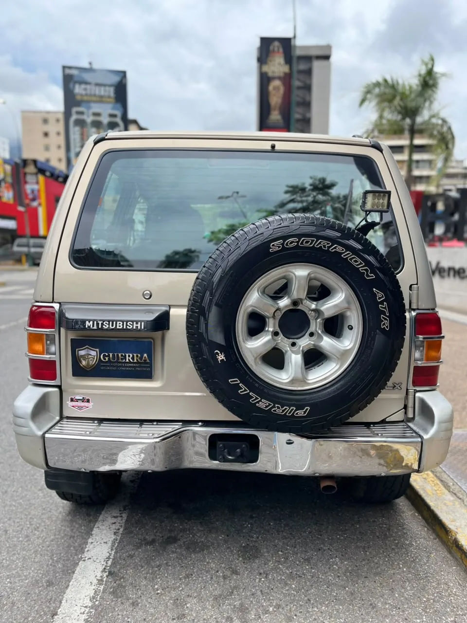 Camioneta Mitsubishi Montero 2008 en Caracas — foto 4