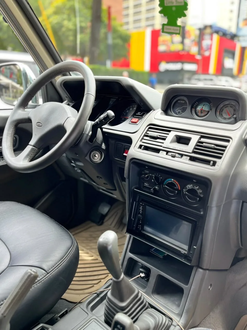 Camioneta Mitsubishi Montero 2008 en Caracas — foto 6
