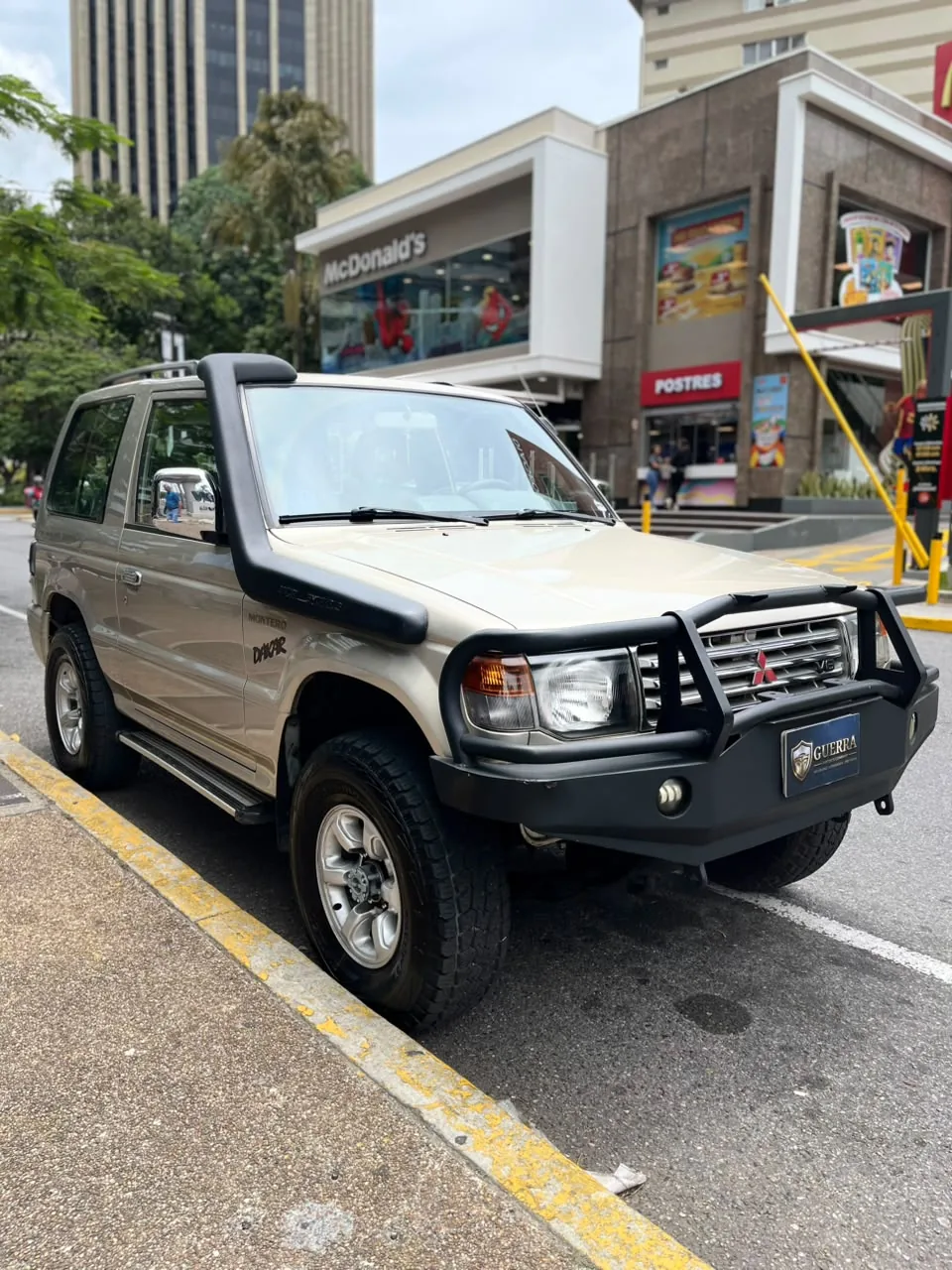 Camioneta Mitsubishi Montero 2008 en Caracas — foto 9