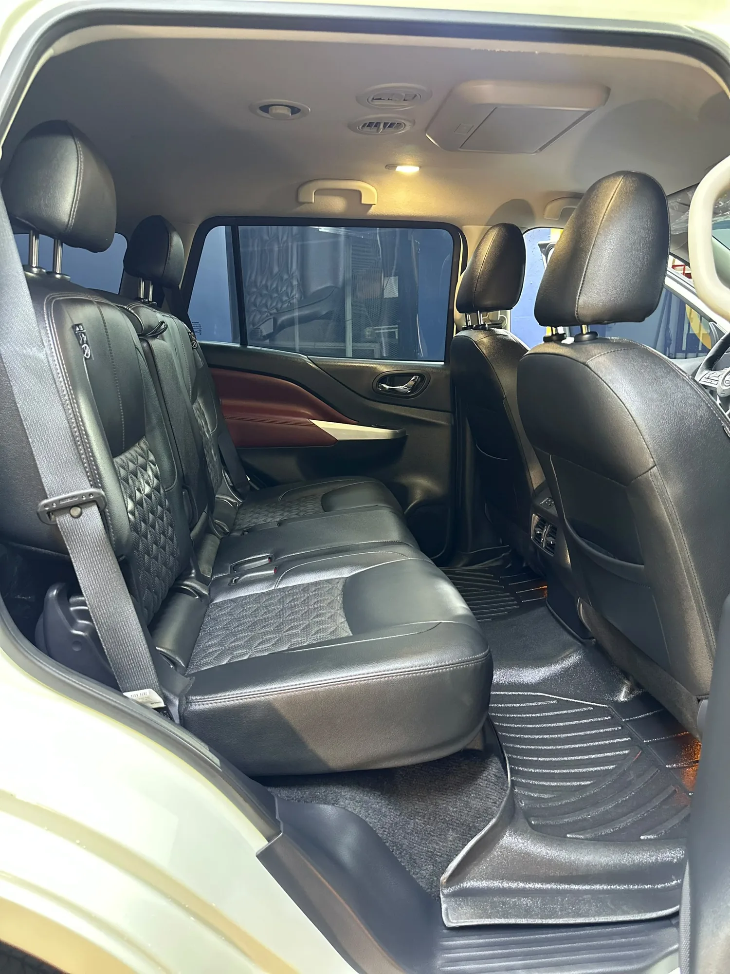 Camioneta Nissan x-terra 2024 platinum en Caracas — foto 11