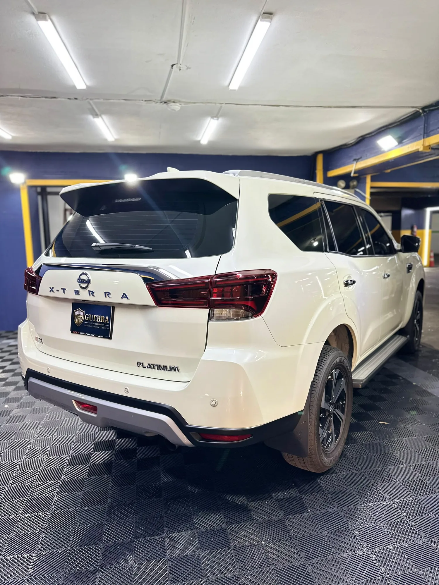 Camioneta Nissan x-terra 2024 platinum en Caracas — foto 4